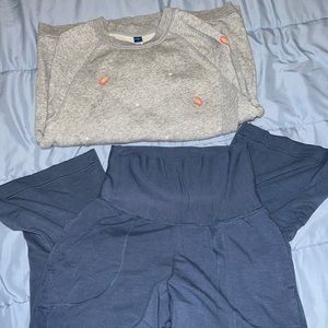 Old Navy maternity bundle